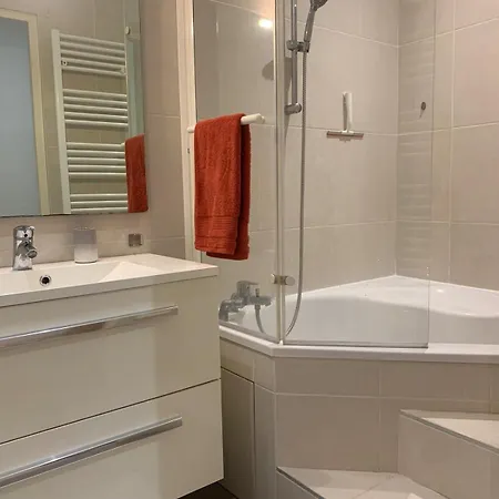 דירה Spacious And